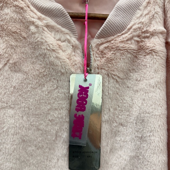 Cozy Pink Jacket Wn’s - Size: XXL - Picture 7 of 11